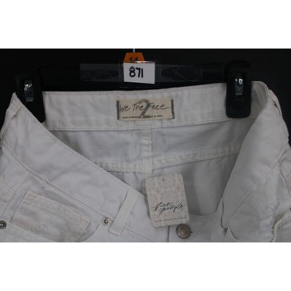 Free People Women's White Out of Ordinary Distressed Denim Mini Skirt Size 2 NWT - Picture 8 of 11